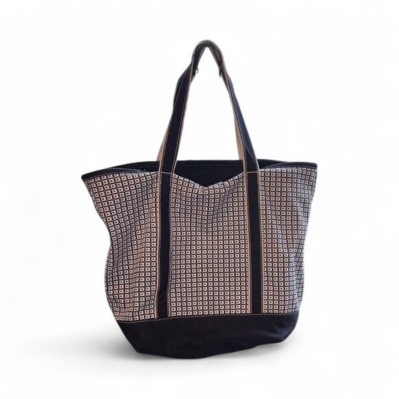 Lands’ End Large Canvas Tote Bag – Navy & Red Stripes with “M” Monogram - Picture 2 of 8